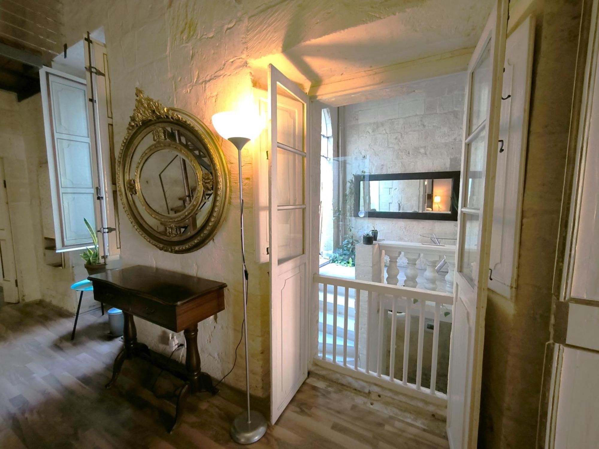 Stunning Valletta 3 Bedroom Town House Esterno foto