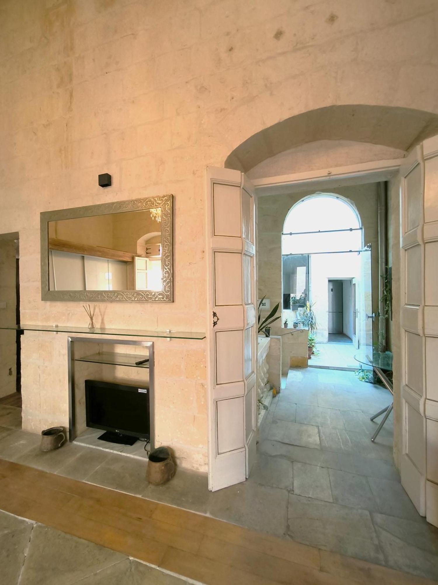 Stunning Valletta 3 Bedroom Town House Esterno foto