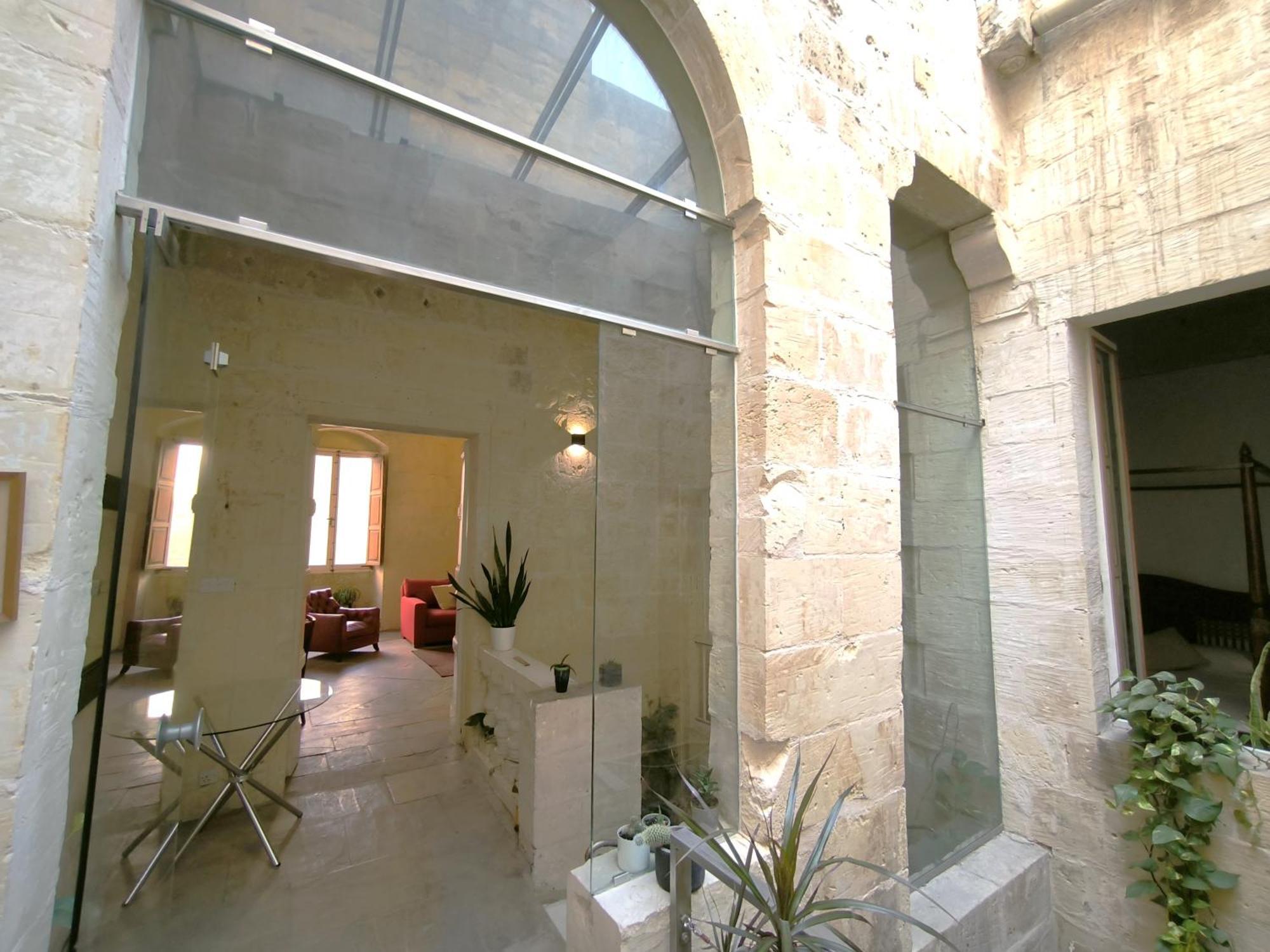 Stunning Valletta 3 Bedroom Town House Esterno foto